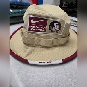 Nike‎ Florida State Seminoles Tan and Red  Bucket Hat Size Medium
